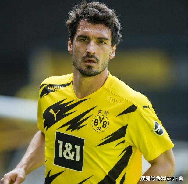 PG电子-多特蒙德中锋胡梅尔斯众志成城，绝杀药厂保住三分